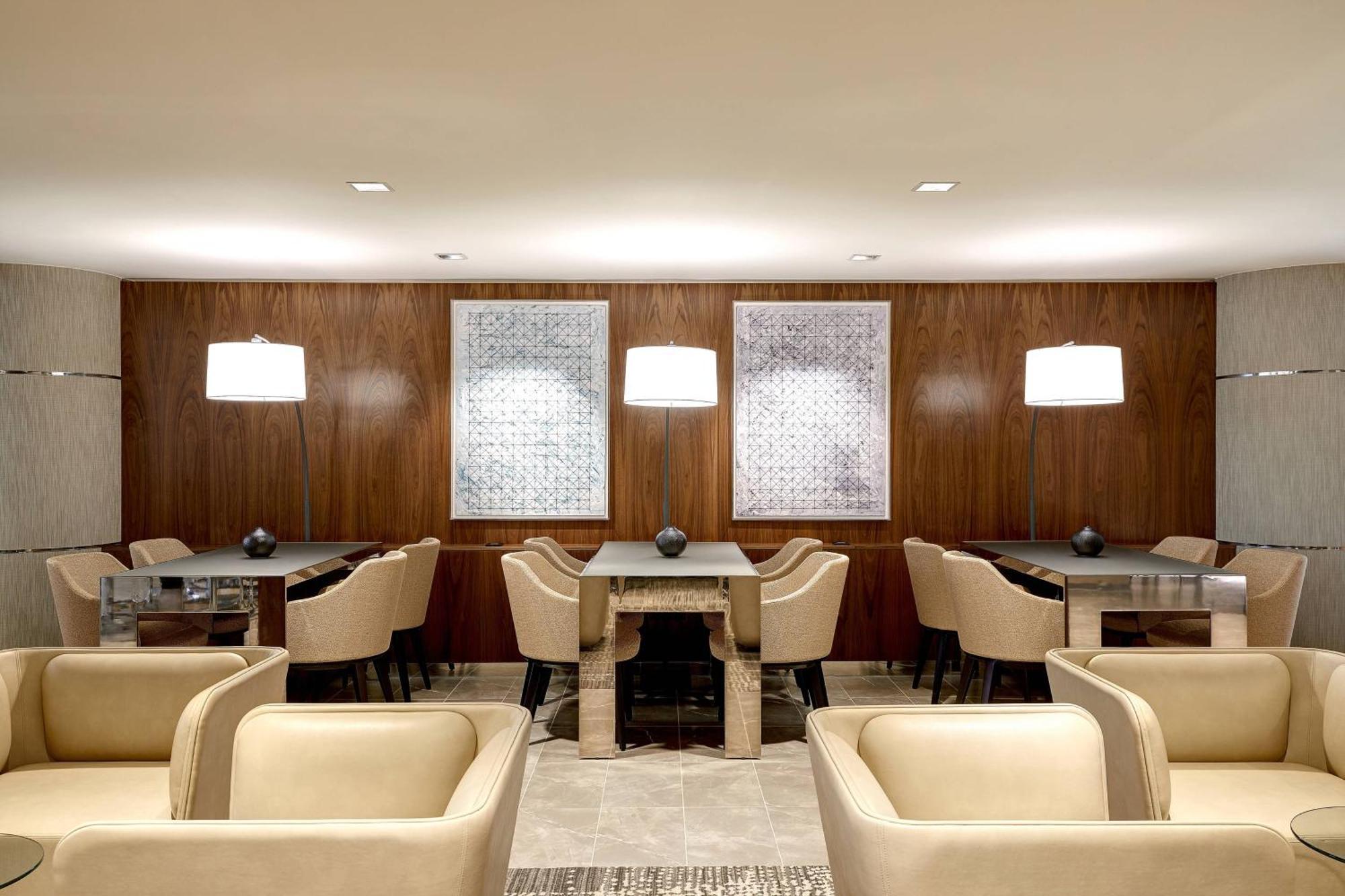 Ac Hotel By Marriott Dallas Downtown Exterior photo