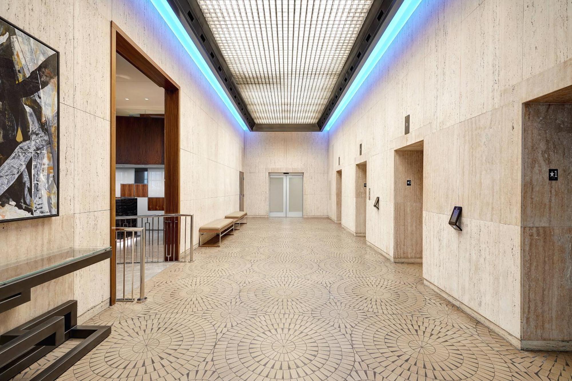 Ac Hotel By Marriott Dallas Downtown Exterior photo